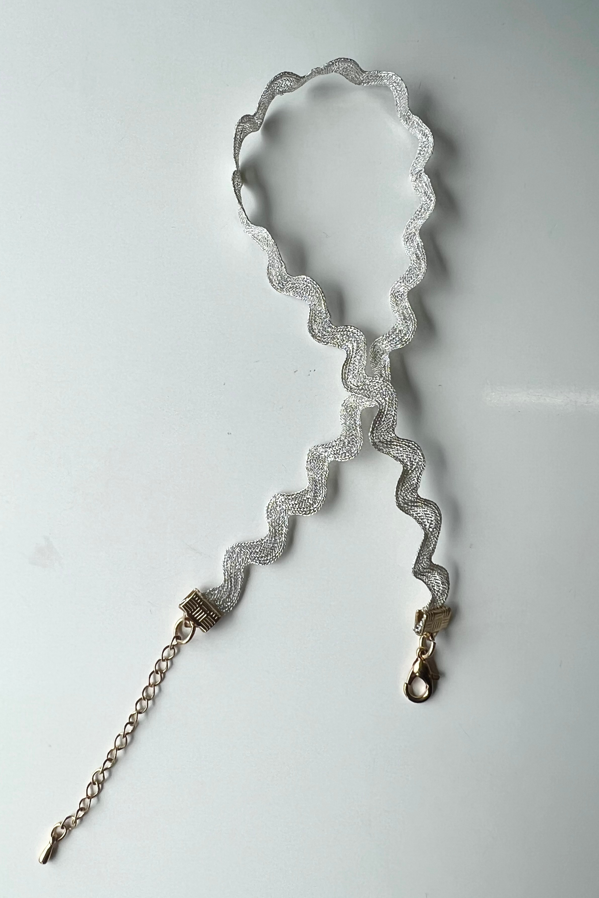 カラーウェーブチョーカー