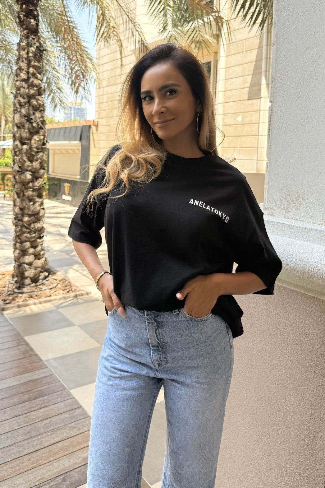 【先行予約10%OFF】ANELATOKYO アラビックロゴ Tシャツ