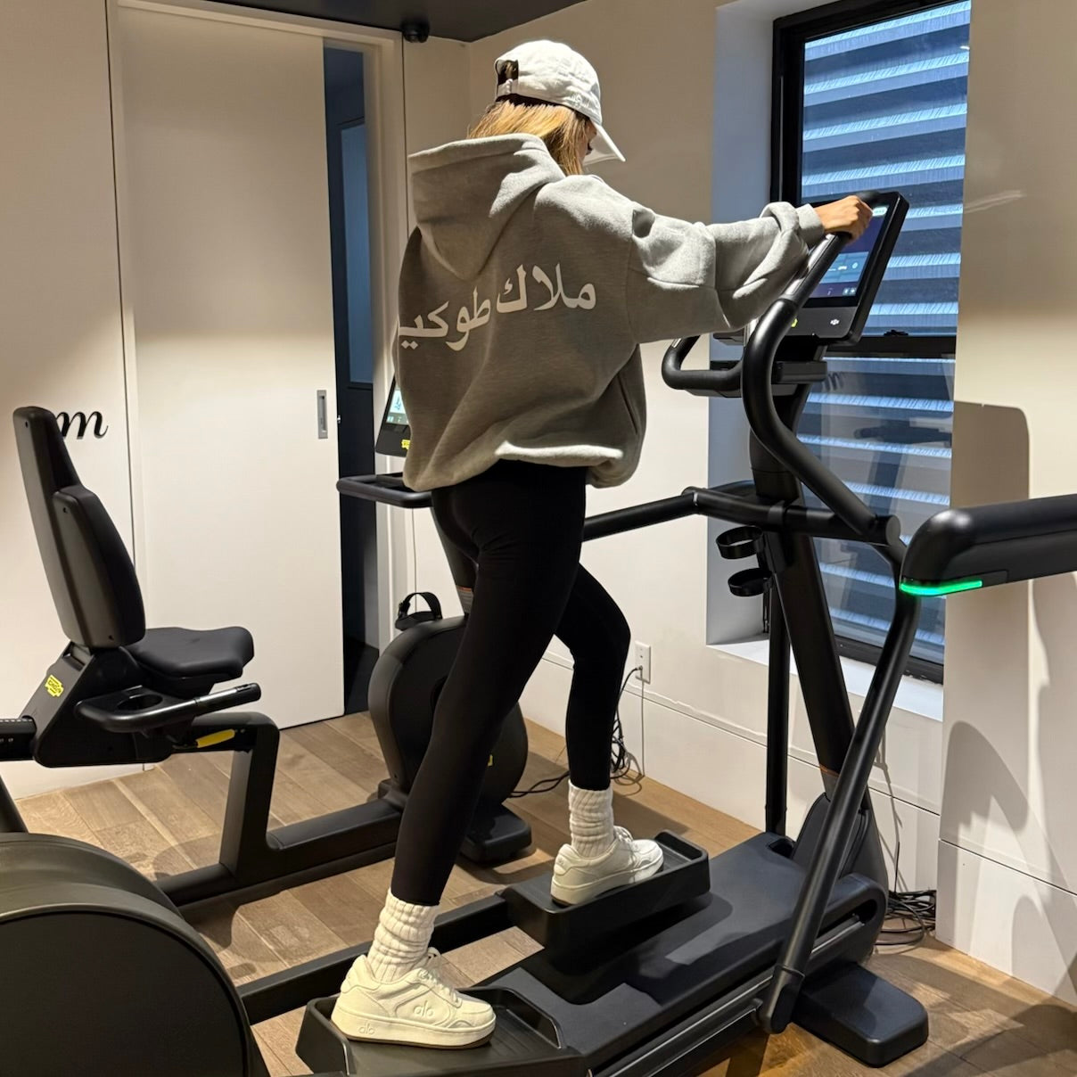 【受注販売】アラビックxANELATOKYO フーディ