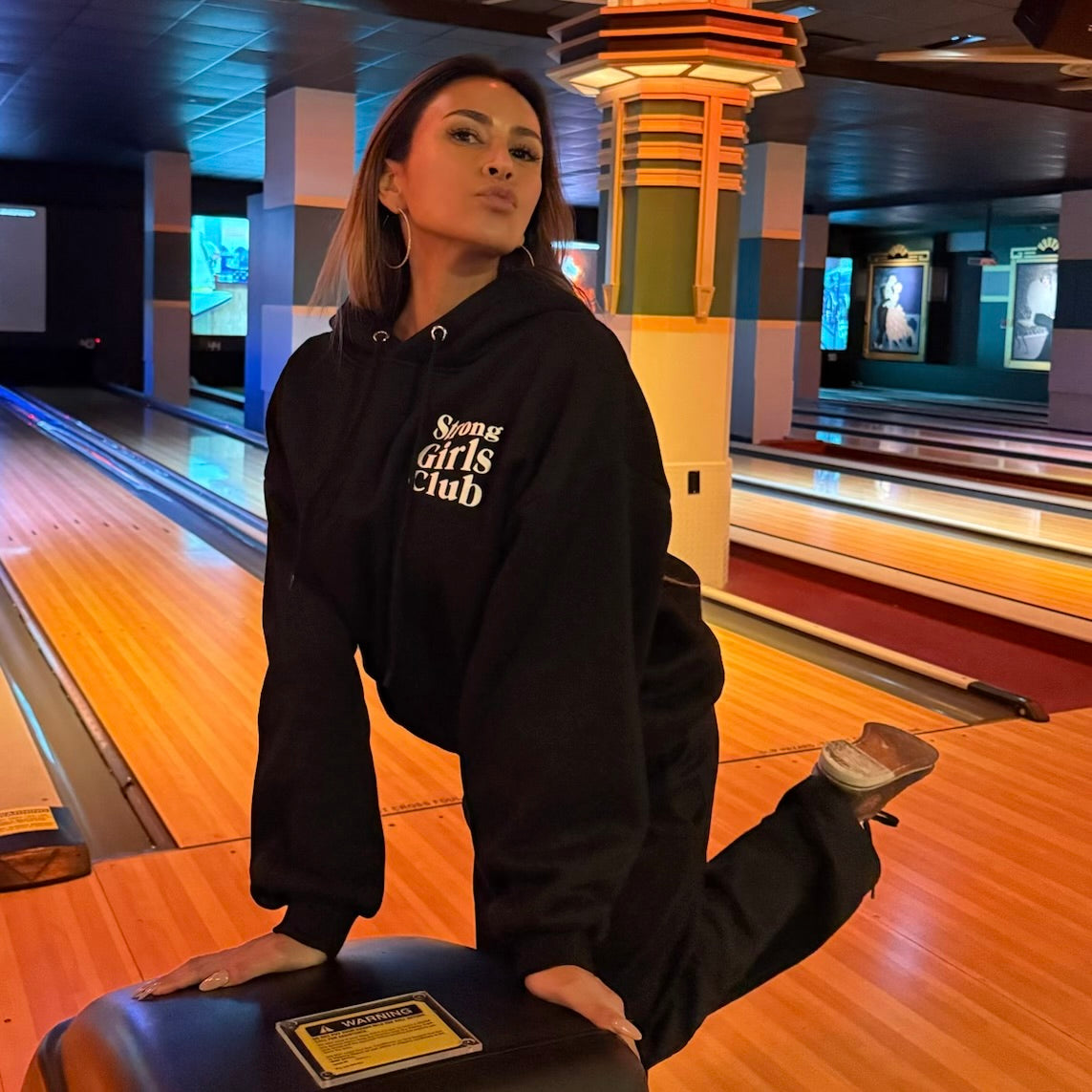 【受注販売】Strong Girls Club x ANELATOKYO フーディ