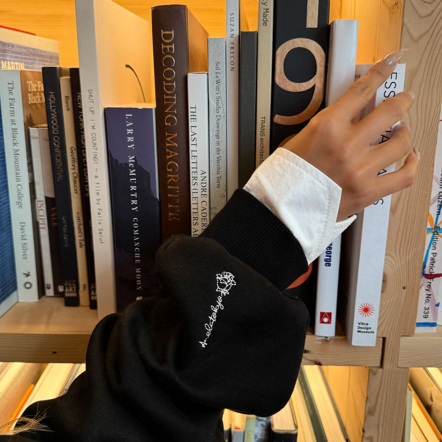 ローズ刺繍ドルマンスリーブスウェット