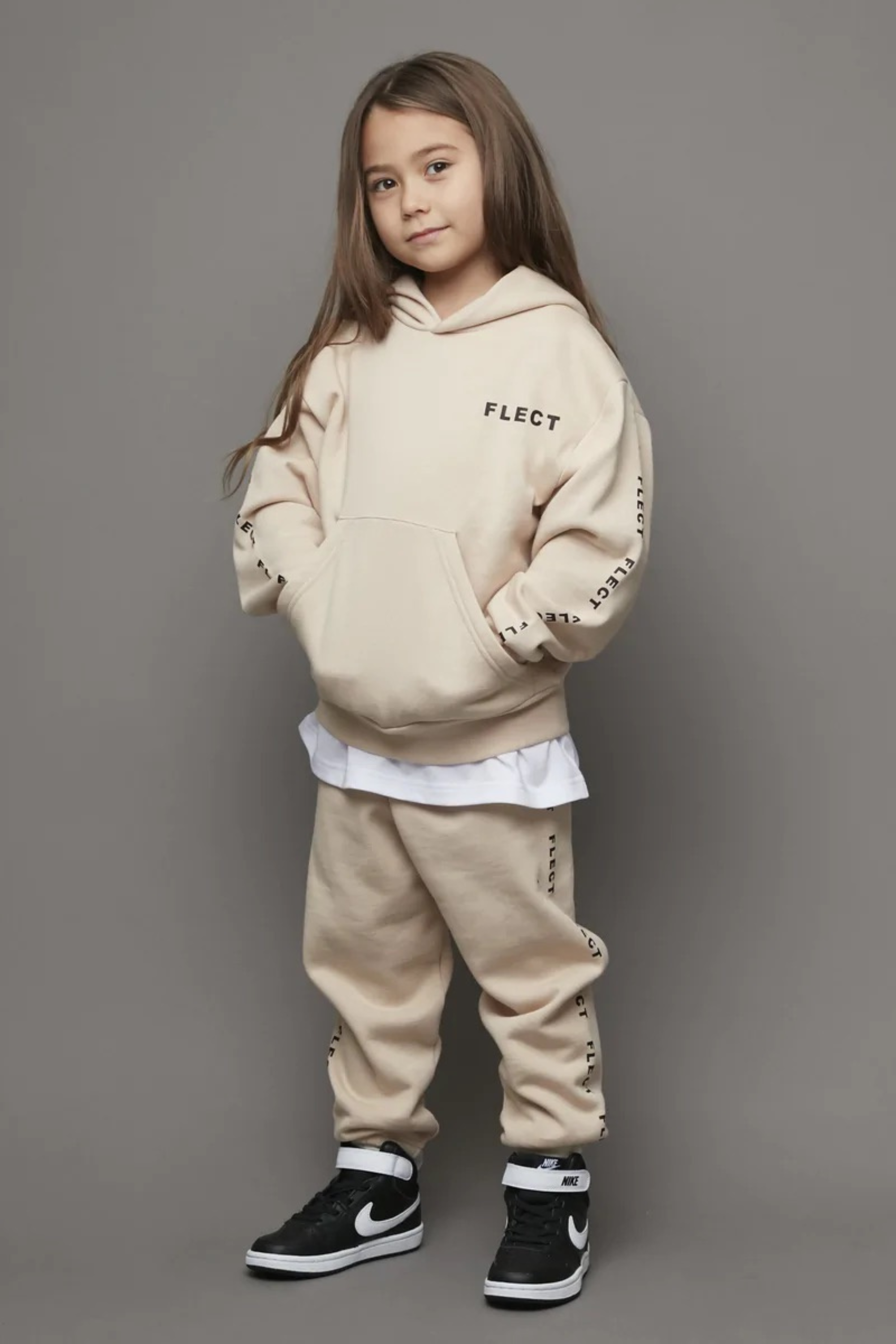 LOGO HOODIE & SWEAT PANTS SET UP(BEG)