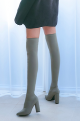 ポインテッドロングニーハイブーツ