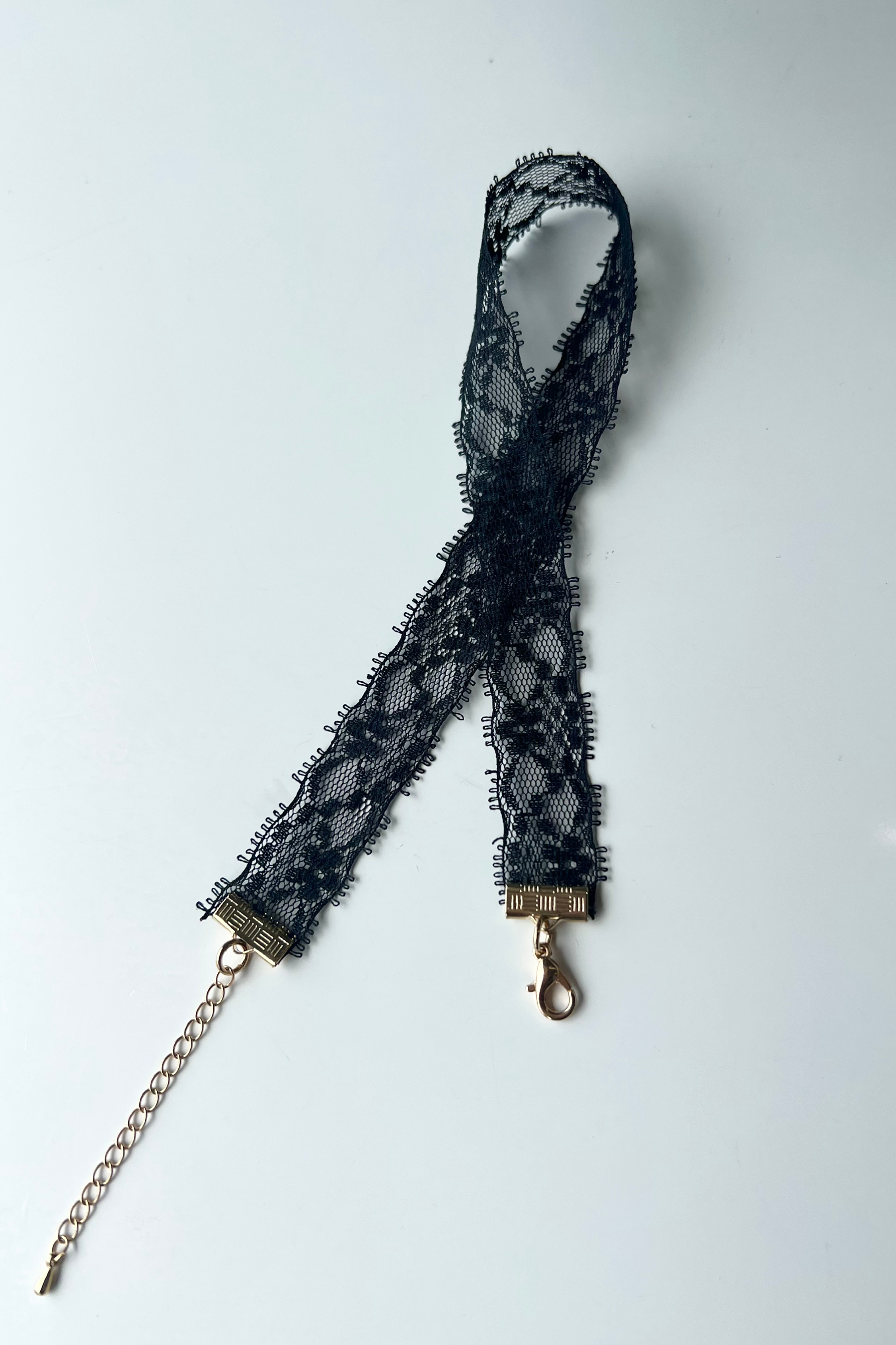 フラワーレースチョーカー