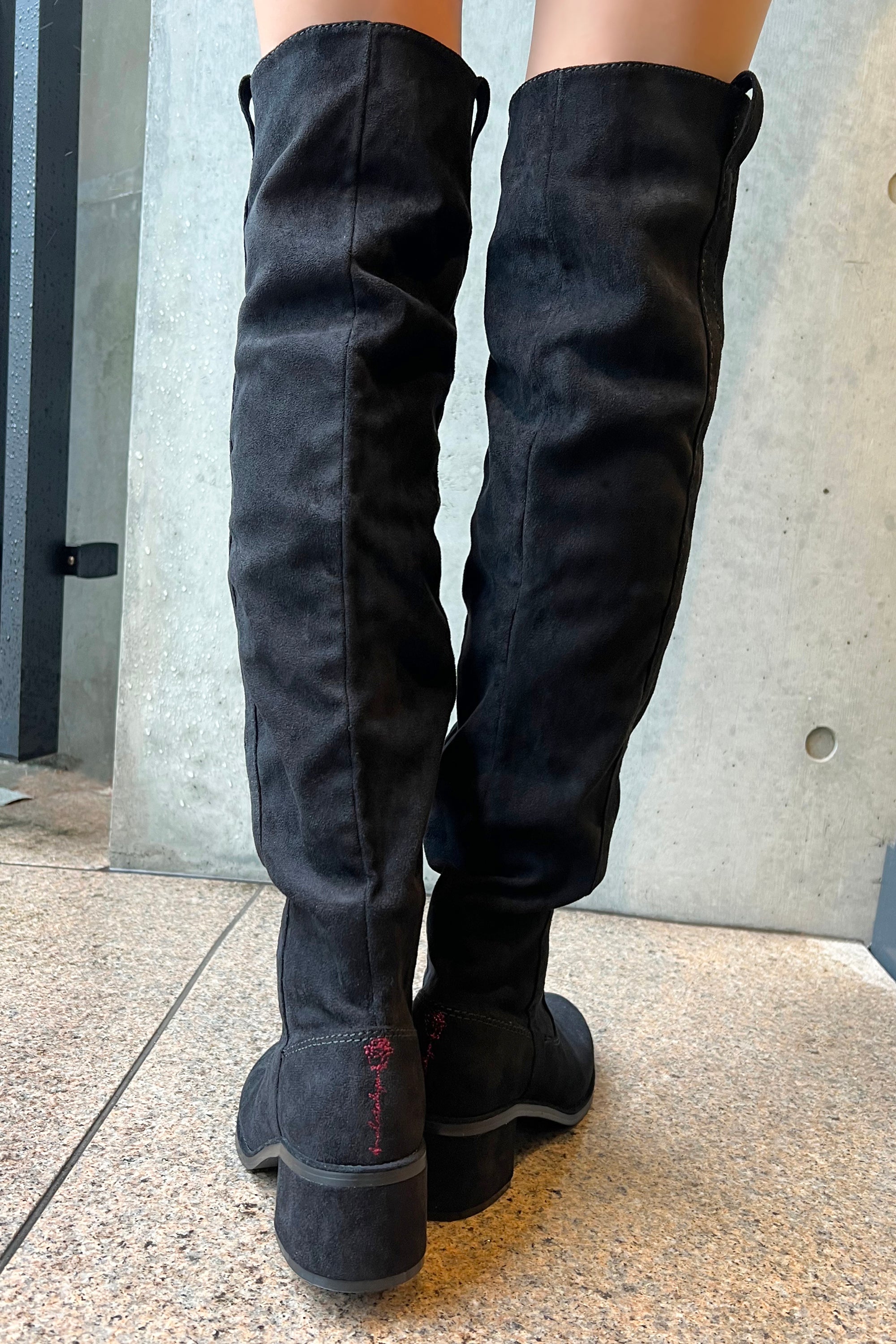 ステッチデザインルーズロングブーツ