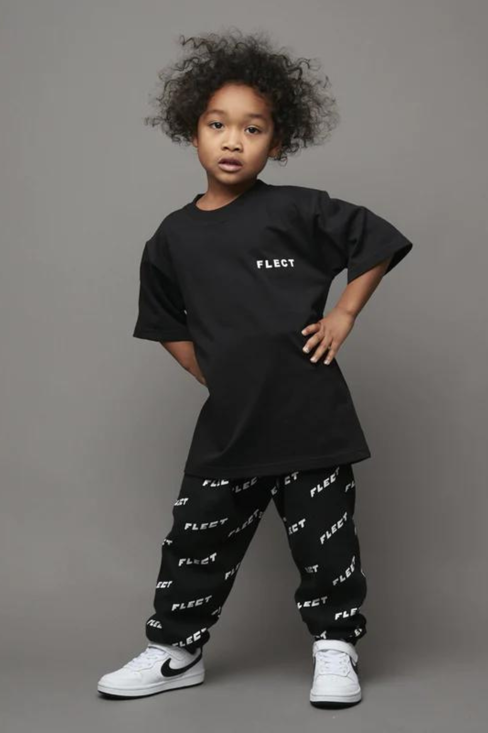 BACK LOGO T-SHIRT(BLK)